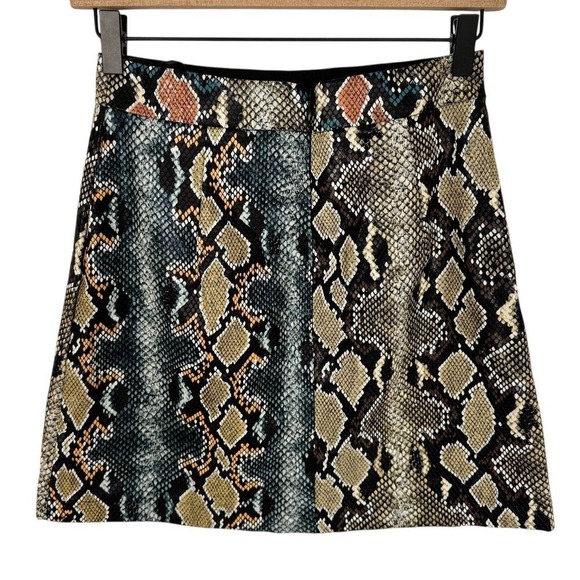 French Connection Faux Snakeskin Mini Skirt Women XXS Reptile Print Y2K - Picture 3 of 7